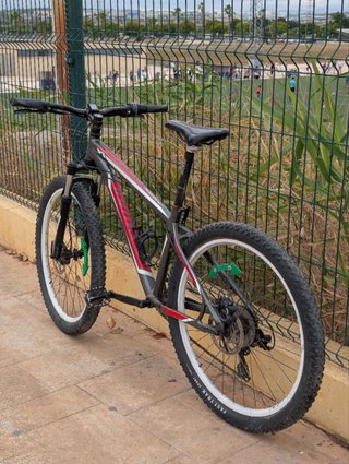 Bicicleta Specialized 26 Monoplato