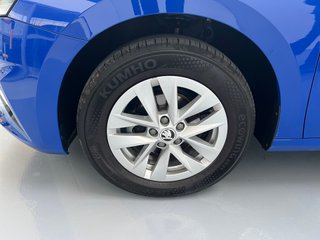 🚗 Skoda Fabia Ambition 1.0 TSI 95 CV | 2023 |