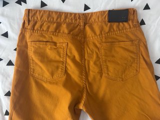 Pantalón DC Straight Talla 34 Mostaza