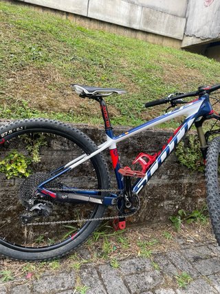 Bicicleta Scott Scale 710