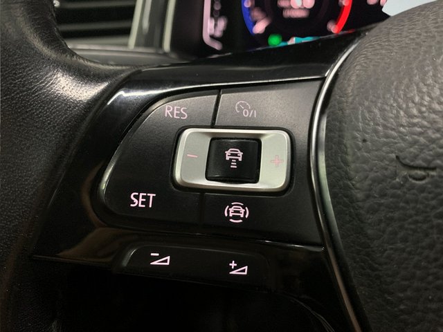 Volkswagen T-Roc 2019