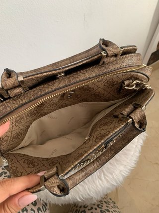 Bolso Guess Beige y Marrón Cadena