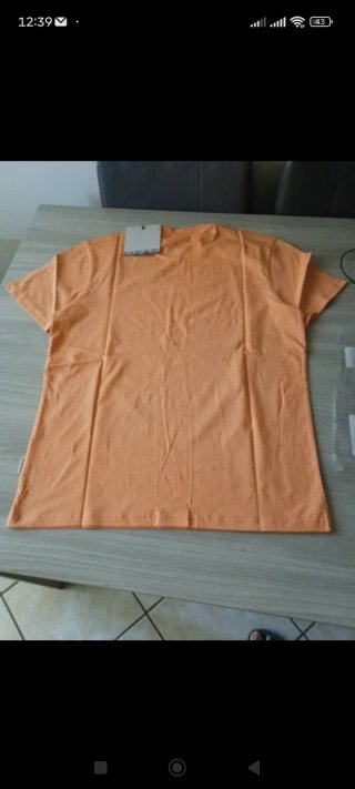 T-shirt Napapijri taglia M