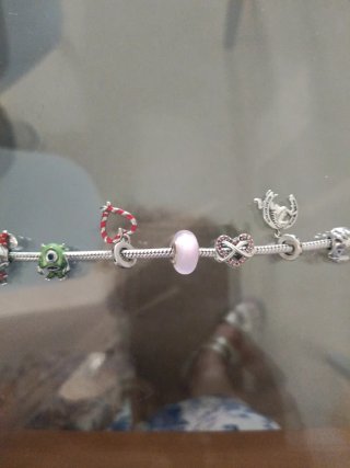 Pulsera Pandora Plata vende entera o separado.