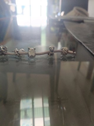 Pulsera Pandora Plata vende entera o separado.