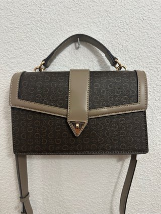 Bolso Guess Marrón y Beige