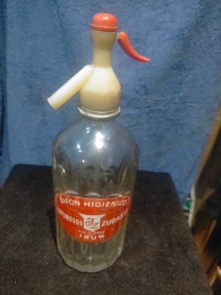 2 Botellas con Grifo + Sifón