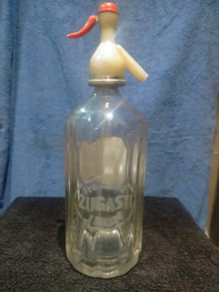 2 Botellas con Grifo + Sifón