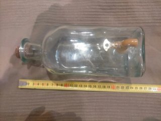 2 Botellas con Grifo + Sifón
