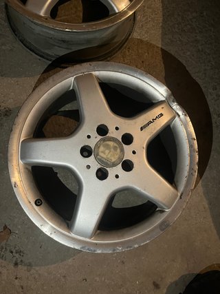Llantas AMG Mercedes C32 Golpeadas