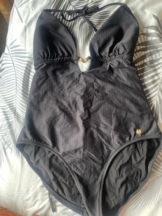 Bañador negro elegante