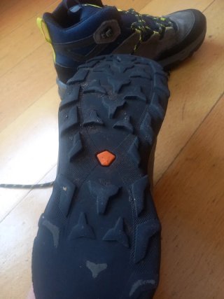Botas de montaña Quechua MH 500