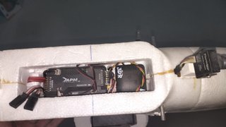 Velero Skywalker 2m con ArduPilot