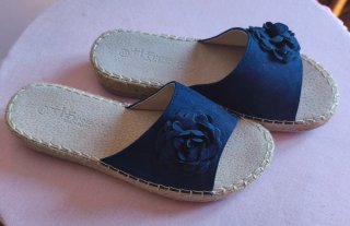 Alpargatas esparto azul con flor