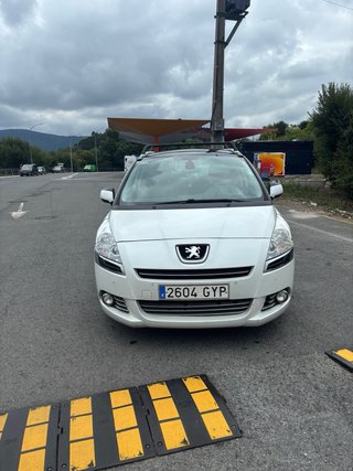Peugeot 5008 2010