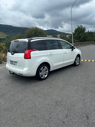 Peugeot 5008 2010