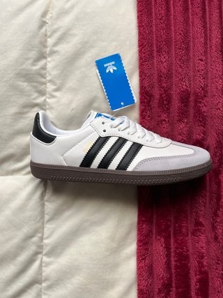 Adidas Samba Blancas y Negras Mujer