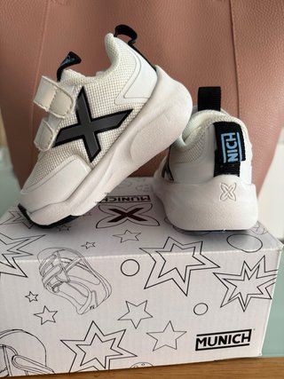 Deportivas Bebé Munich Blancas Talla 18