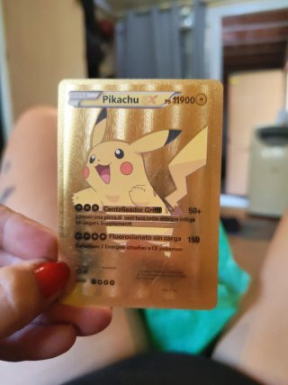 Carta Pokémon Pikachu EX Dorada