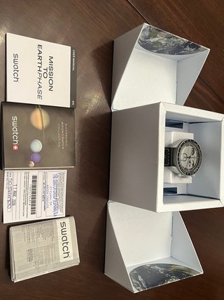 Reloj Swatch x Omega Speedmaster Mission to Earth
