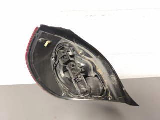 Piloto Trasero  derecho Nissan Almera N16