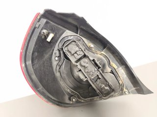 Piloto Trasero  derecho Nissan Almera N16