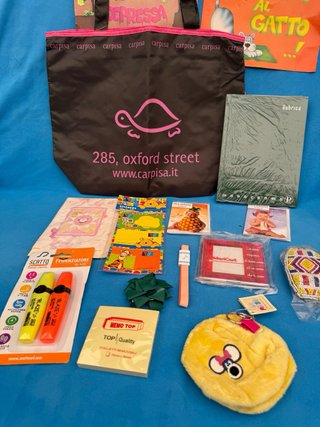 Kit scuola: borsa, quaderno, evidenziatori