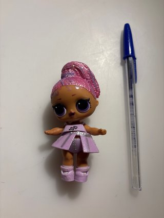 Muñeca LOL pequeña