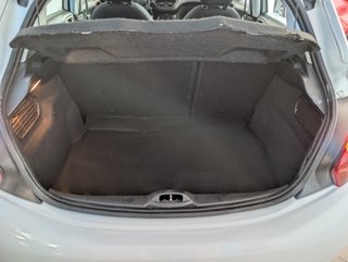 Peugeot 208 2016