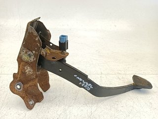 PEDAL FRENO FORD MAVERICK (ML) TD27E 465010X830