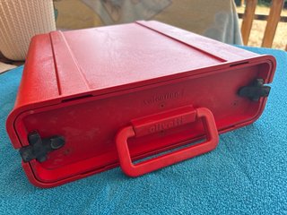 Máquina de escribir Olivetti Valentine Roja