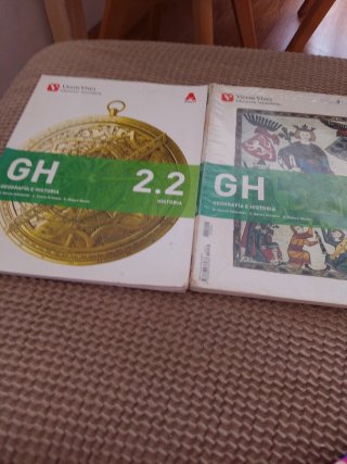 Libro de texto Historia y Geografía