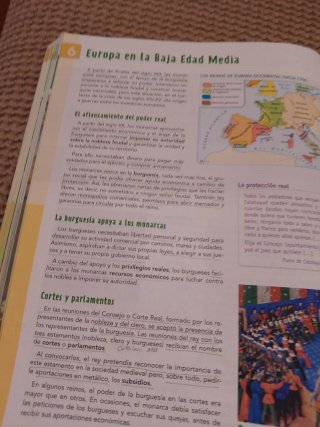 Libro de texto Historia y Geografía
