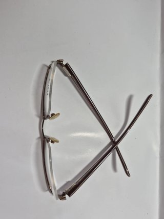 Gafas graduadas marrones y doradas