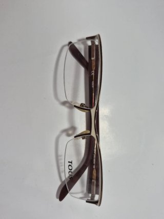 Gafas graduadas marrones y doradas