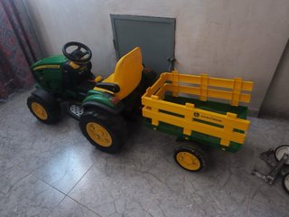 Tractor John Deere a Batería Infantil