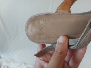Sandalias Centropiel Pedrería Beige y Oro