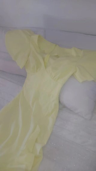 Vestido amarillo volantes fiesta