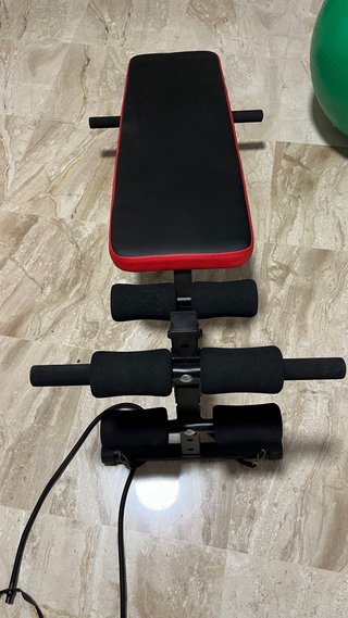 Banco abdominales y bandas elásticas