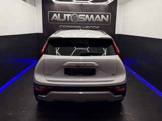 Kia Niro 1.6 GDi HEV 104kW (141CV) Concept