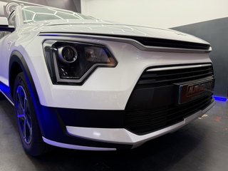 Kia Niro 1.6 GDi HEV 104kW (141CV) Concept
