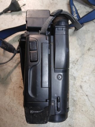 Videocamera Sony Handycam CCD-TR650E Hi8