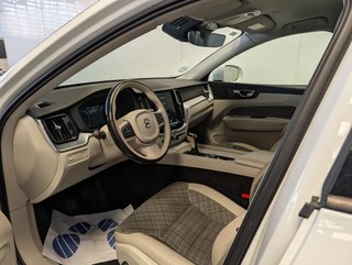 Volvo XC60 2.0 D3 Momentum 150 CV