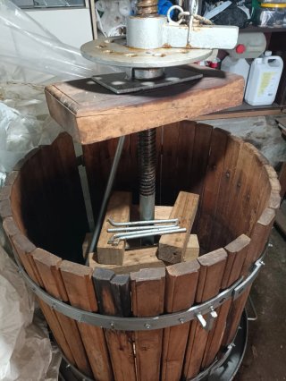 Prensa Vino/Fruta Madera y Metal