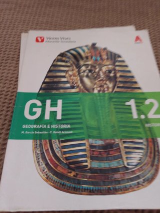 Libro de texto Historia y Geografía