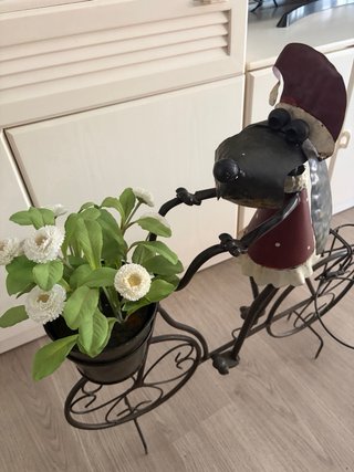 Adorno jardin perro bicicleta macetas metal