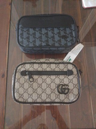 Carteras y zapatillas