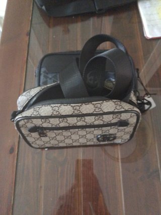 Carteras y zapatillas