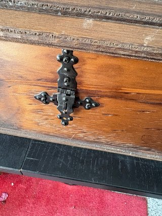 Baúl de madera antiguo