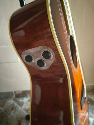 Guitarra Yamaha FS TA Transacoustic